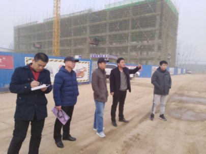 國高德上項目代建指揮部馮勇指揮長(cháng)視察臨建情況
